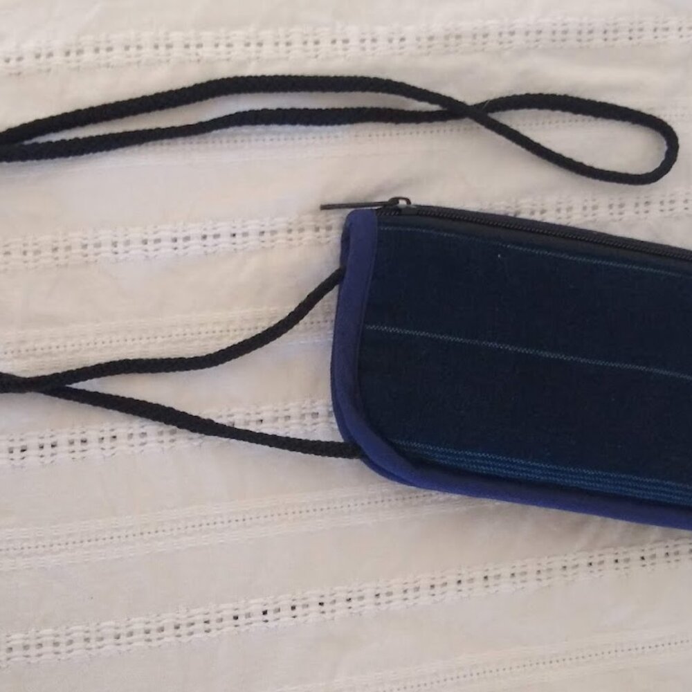 NWOT Aztec Native design colorful crossbody zip wallet + phone/sunglass holder - Picture 4 of 4